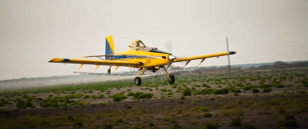 crop dusting plane in texas